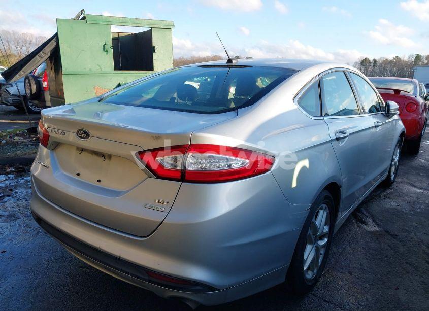Photo 4 of 2014 Ford Fusion SE (VIN 1FA6P0HD1E5403191)