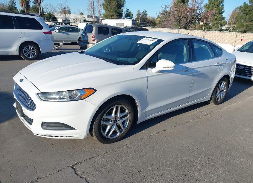 Photo 2 of 2016 Ford Fusion SE (VIN 1FA6P0HD1G5101841)