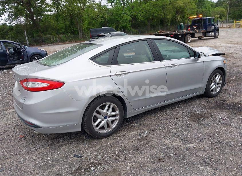 Photo 4 of 2016 Ford Fusion SE (VIN 1FA6P0HD1G5106232)