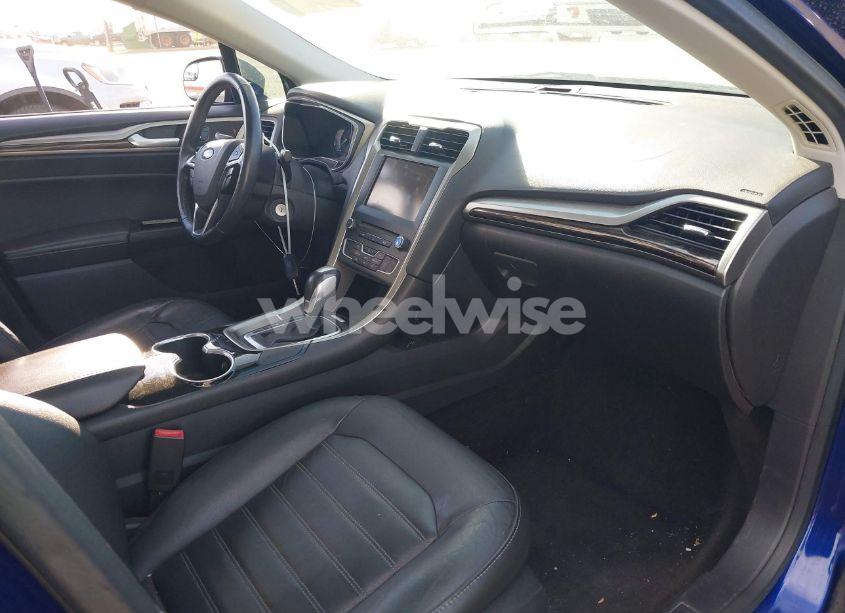 Photo 5 of 2016 Ford Fusion SE (VIN 1FA6P0HD1G5106652)