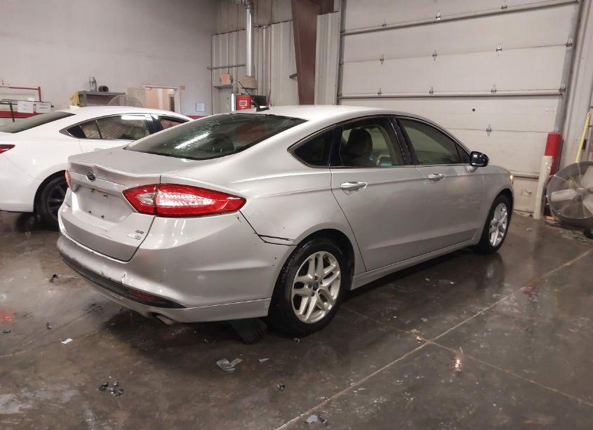 Photo 4 of 2016 Ford Fusion SE (VIN 1FA6P0HD1G5113424)
