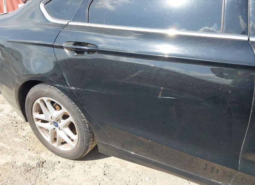 Photo 6 of 2016 Ford Fusion SE (VIN 1FA6P0HD1G5115299)