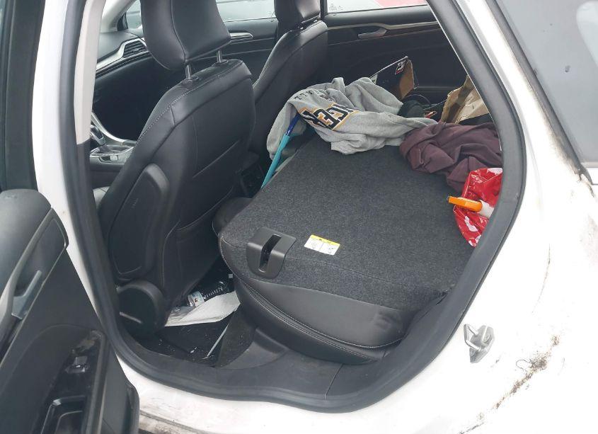 Photo 8 of 2016 Ford Fusion SE (VIN 1FA6P0HD1G5129428)