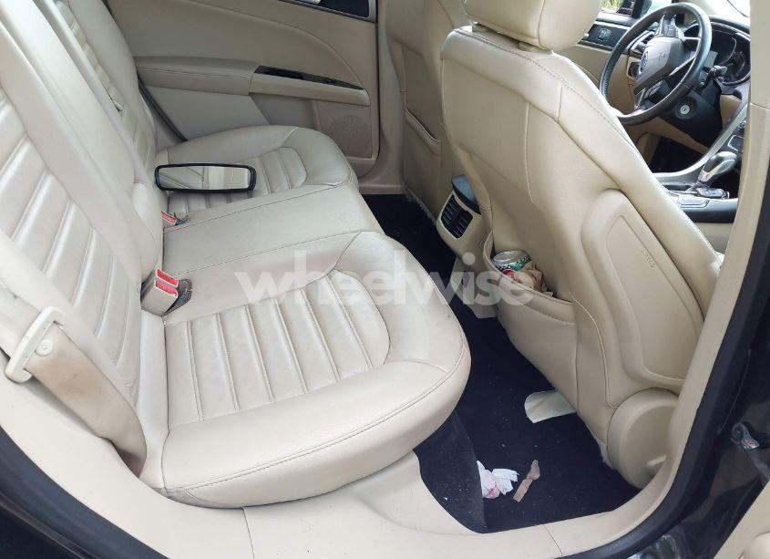 Photo 8 of 2016 Ford Fusion SE (VIN 1FA6P0HD1G5129994)