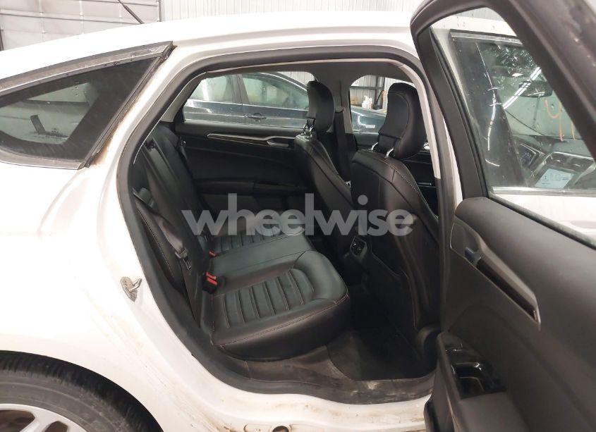 Photo 8 of 2014 Ford Fusion SE (VIN 1FA6P0HD2E5356740)