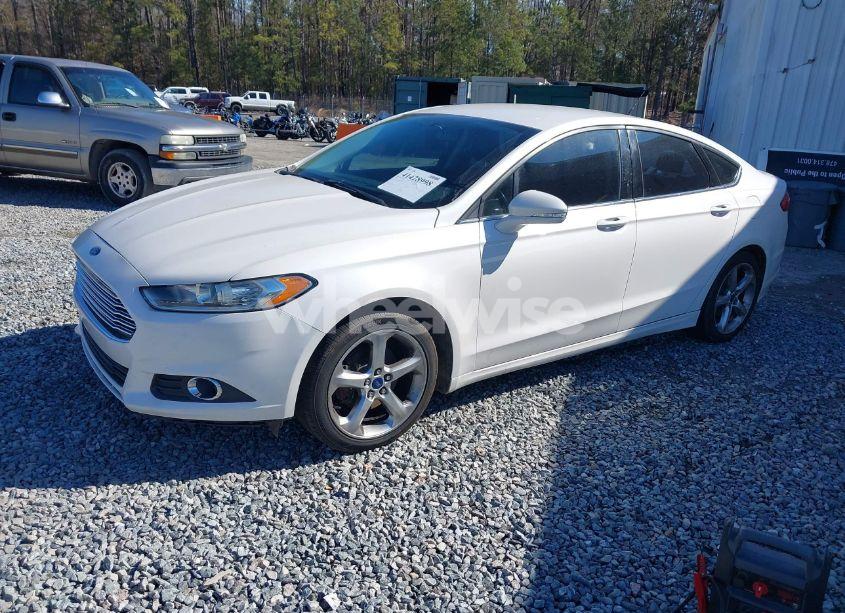 Photo 2 of 2014 Ford Fusion SE (VIN 1FA6P0HD2E5362280)
