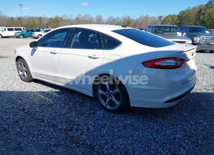 Photo 3 of 2014 Ford Fusion SE (VIN 1FA6P0HD2E5362280)