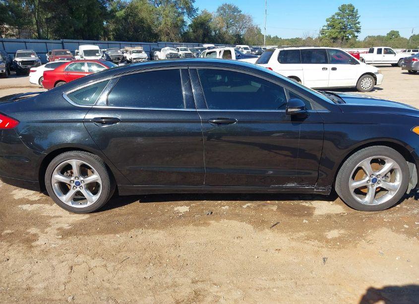 Photo 13 of 2014 Ford Fusion SE (VIN 1FA6P0HD2E5368760)