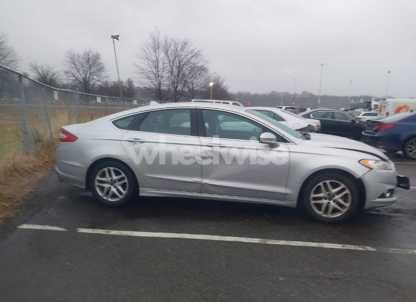 Photo 13 of 2014 Ford Fusion SE (VIN 1FA6P0HD2E5376132)