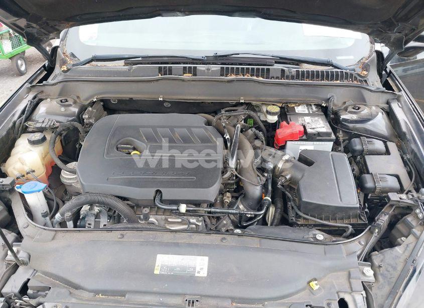 Photo 10 of 2014 Ford Fusion SE (VIN 1FA6P0HD2E5387230)