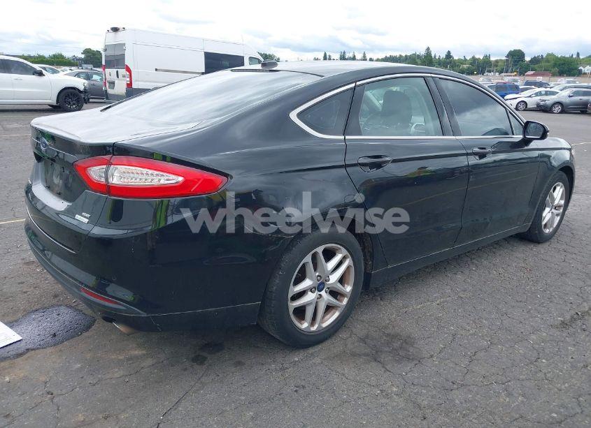 Photo 4 of 2014 Ford Fusion SE (VIN 1FA6P0HD2E5387230)