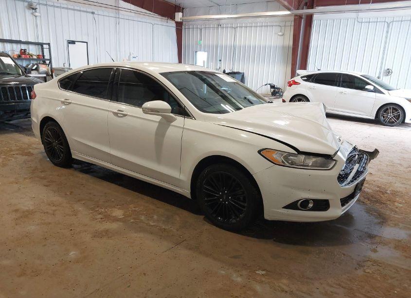 2014 Ford Fusion SE (VIN 1FA6P0HD2E5392508) main photo