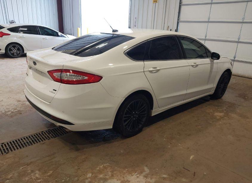 Photo 4 of 2014 Ford Fusion SE (VIN 1FA6P0HD2E5392508)