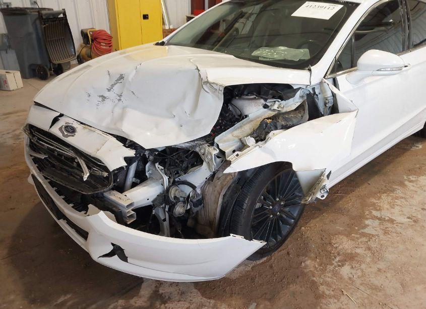 Photo 6 of 2014 Ford Fusion SE (VIN 1FA6P0HD2E5392508)