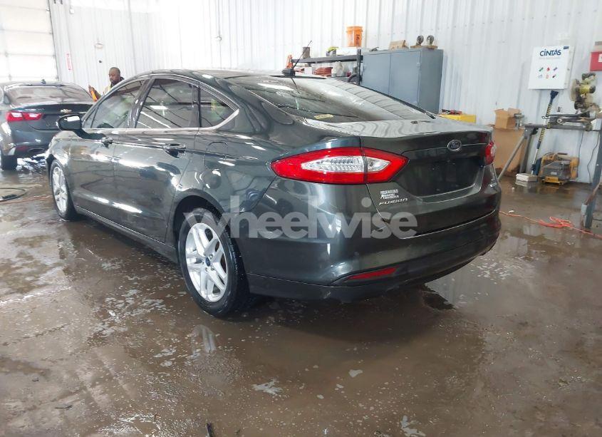 Photo 3 of 2015 Ford Fusion SE (VIN 1FA6P0HD2F5116119)
