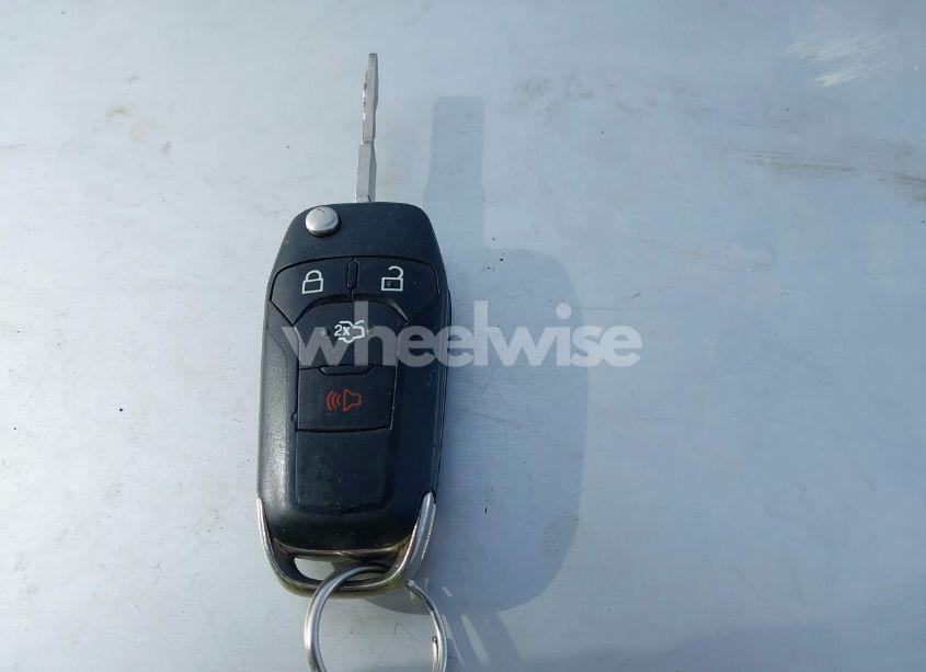 Photo 11 of 2015 Ford Fusion SE (VIN 1FA6P0HD2F5131106)