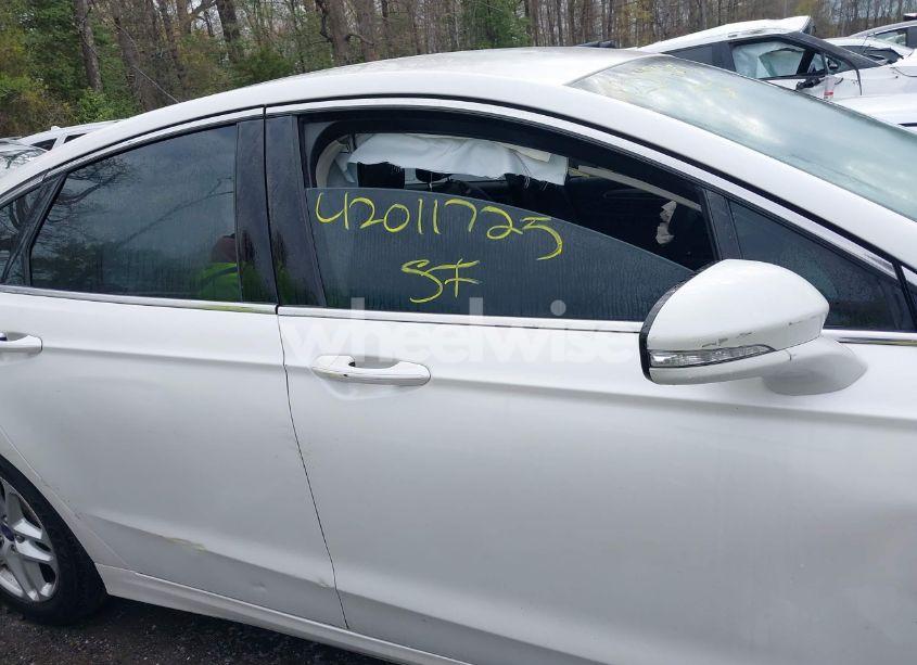 Photo 13 of 2016 Ford Fusion SE (VIN 1FA6P0HD2G5110225)