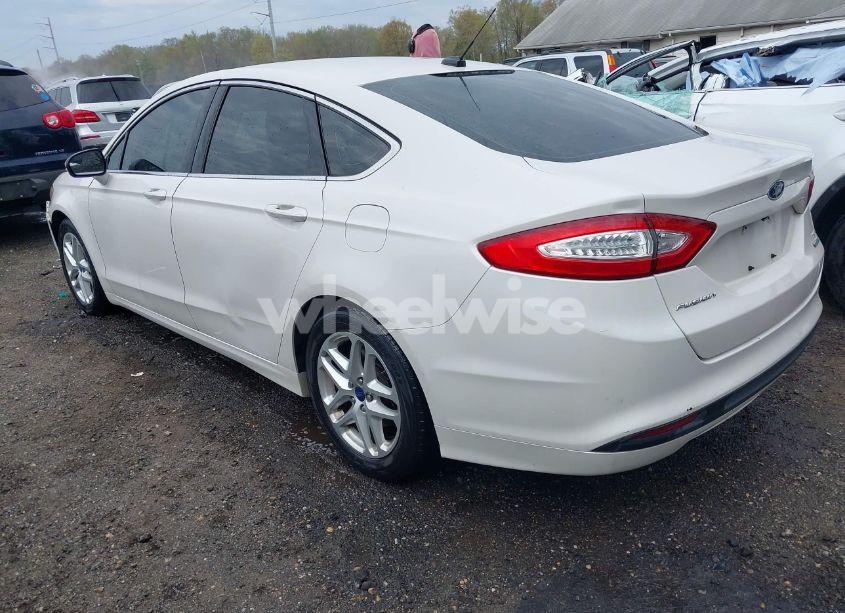 Photo 3 of 2016 Ford Fusion SE (VIN 1FA6P0HD2G5110225)