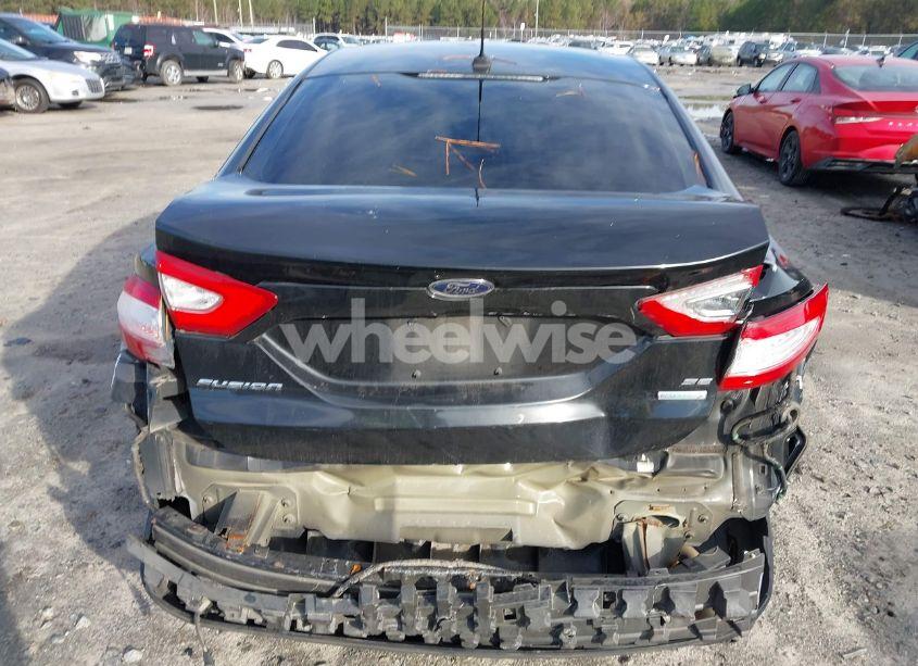 Photo 16 of 2016 Ford Fusion SE (VIN 1FA6P0HD2G5121208)