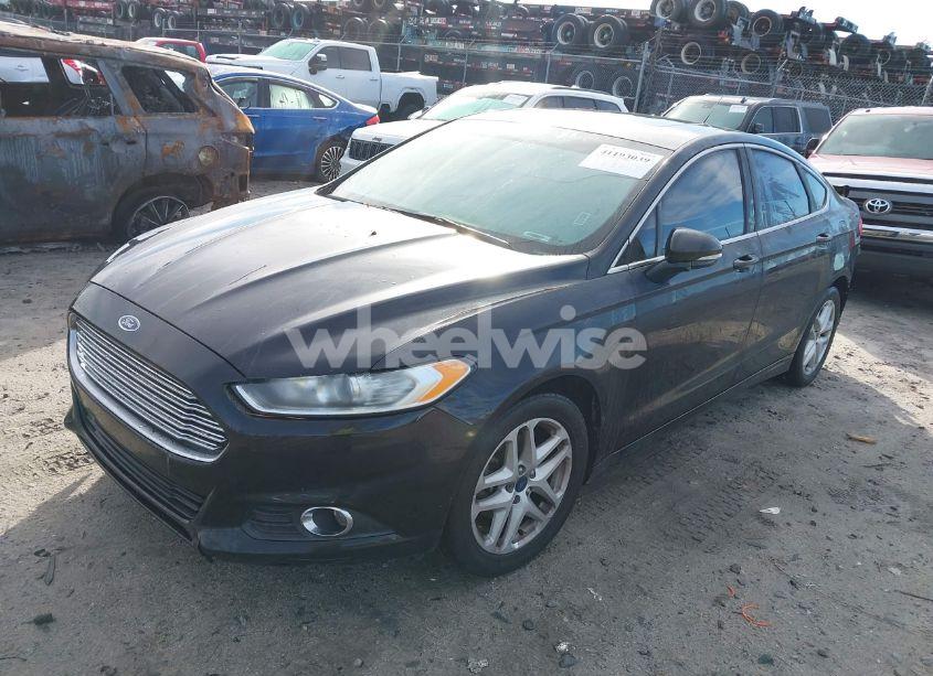Photo 2 of 2016 Ford Fusion SE (VIN 1FA6P0HD2G5121208)