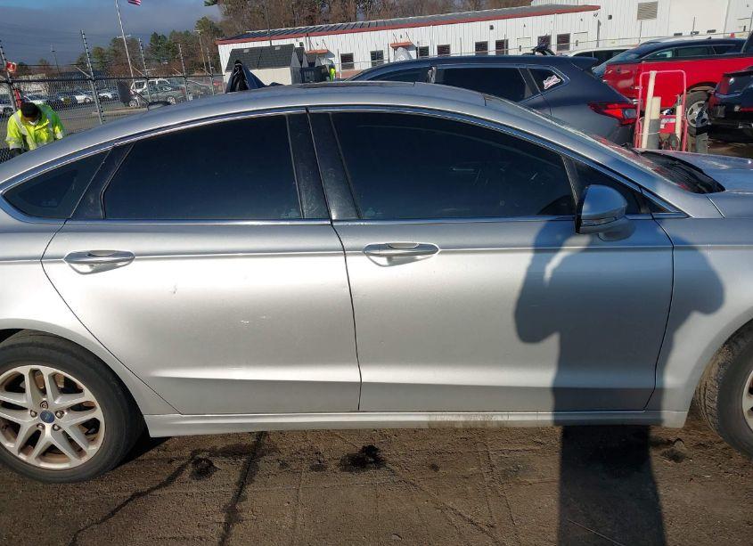 Photo 13 of 2016 Ford Fusion SE (VIN 1FA6P0HD2G5132130)