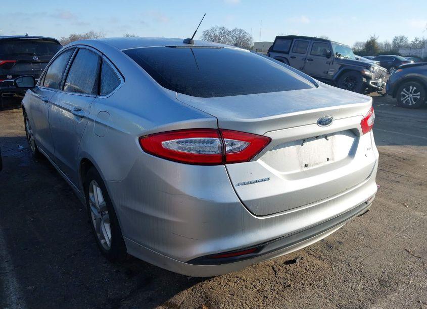 Photo 3 of 2016 Ford Fusion SE (VIN 1FA6P0HD2G5132130)