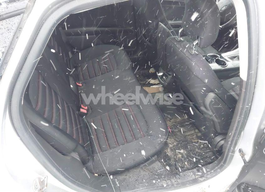 Photo 8 of 2014 Ford Fusion SE (VIN 1FA6P0HD3E5402415)