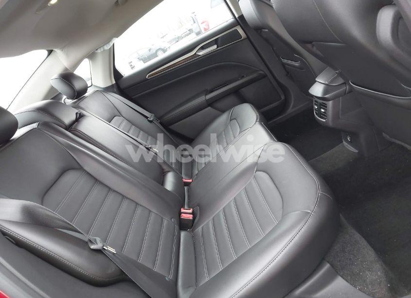 Photo 8 of 2015 Ford Fusion SE (VIN 1FA6P0HD3F5116369)