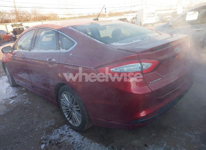 Photo 3 of 2015 Ford Fusion SE (VIN 1FA6P0HD3F5118333)