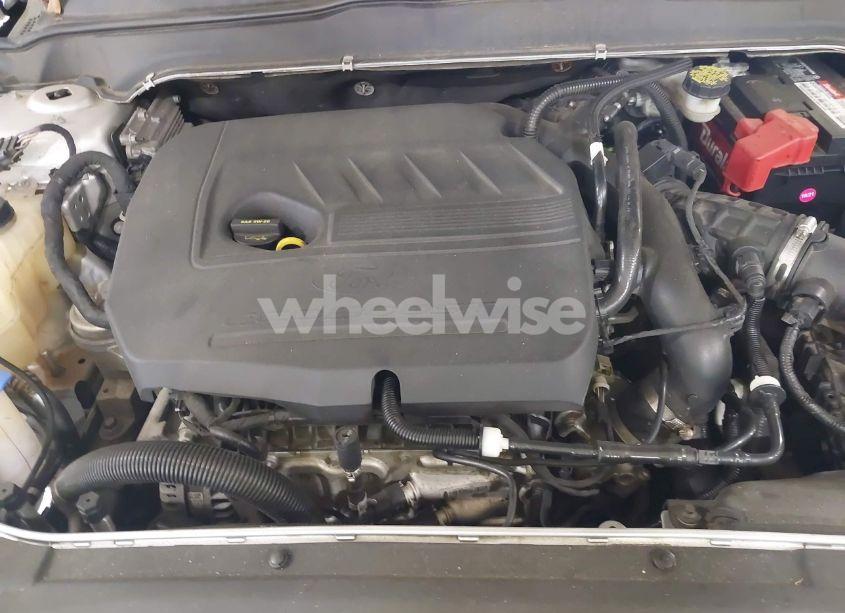 Photo 10 of 2015 Ford Fusion SE (VIN 1FA6P0HD3F5122818)