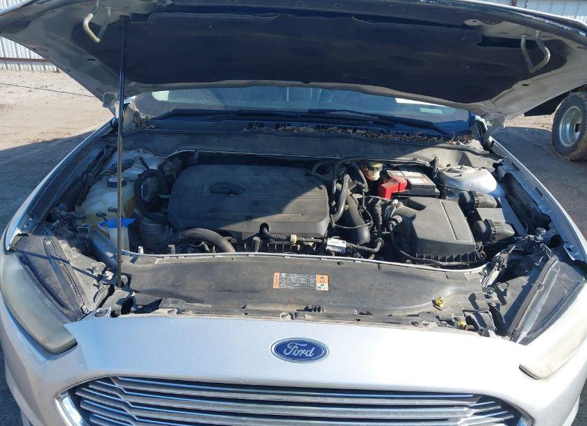 Photo 10 of 2016 Ford Fusion SE (VIN 1FA6P0HD3G5100528)