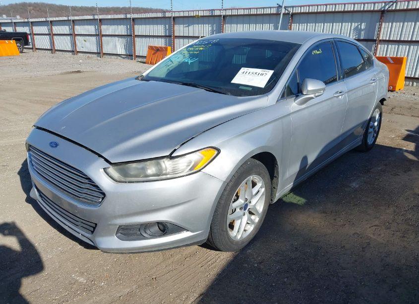 Photo 2 of 2016 Ford Fusion SE (VIN 1FA6P0HD3G5100528)