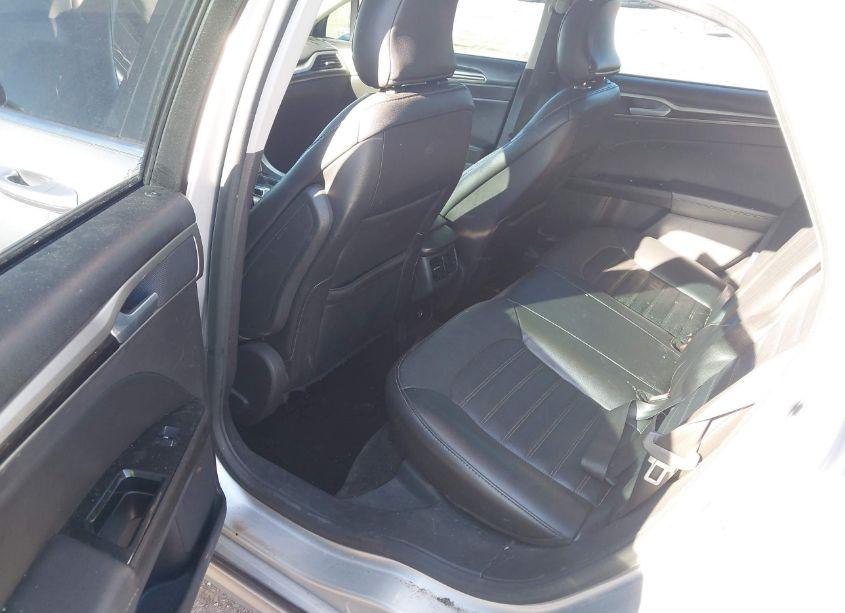 Photo 8 of 2016 Ford Fusion SE (VIN 1FA6P0HD3G5100528)