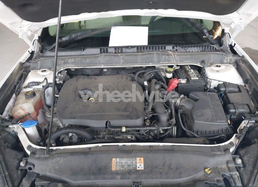 Photo 10 of 2016 Ford Fusion SE (VIN 1FA6P0HD3G5133027)