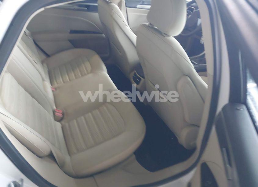 Photo 8 of 2016 Ford Fusion SE (VIN 1FA6P0HD3G5133027)