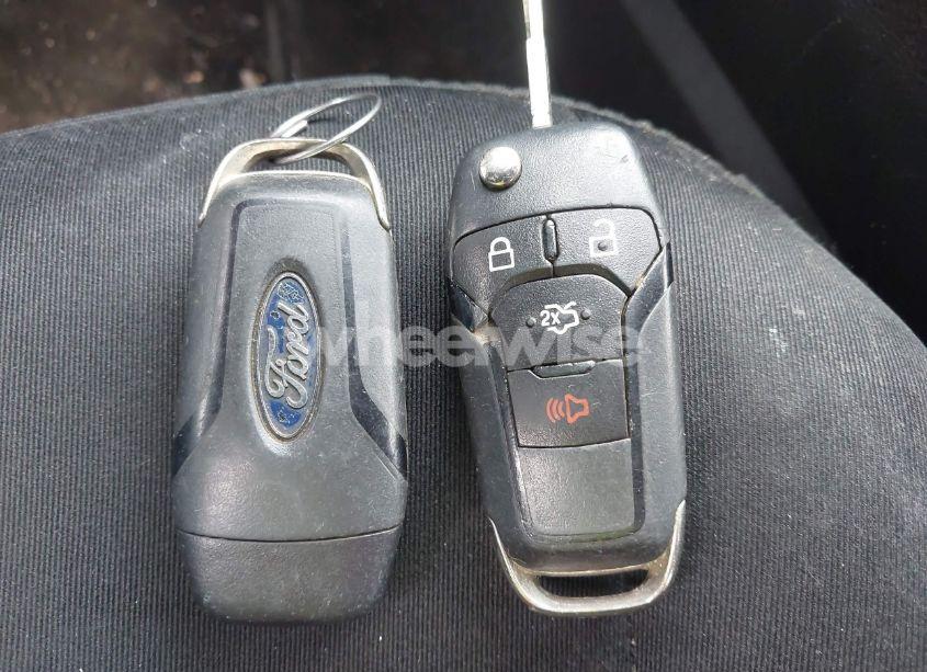 Photo 11 of 2014 Ford Fusion SE (VIN 1FA6P0HD4E5352723)