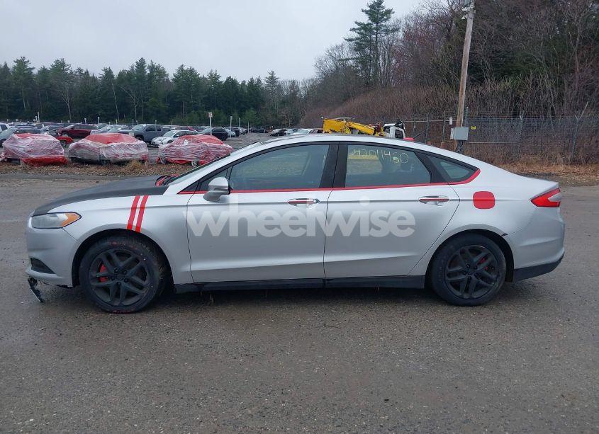 Photo 12 of 2014 Ford Fusion SE (VIN 1FA6P0HD4E5352723)