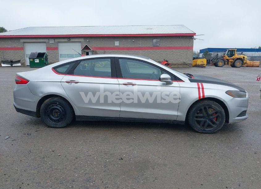 Photo 14 of 2014 Ford Fusion SE (VIN 1FA6P0HD4E5352723)