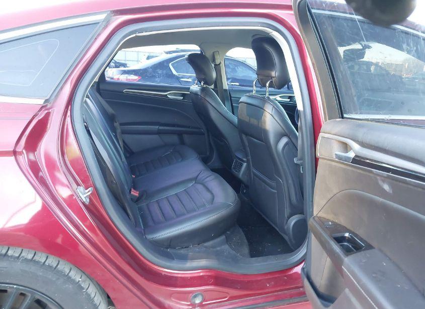 Photo 8 of 2014 Ford Fusion SE (VIN 1FA6P0HD4E5391196)