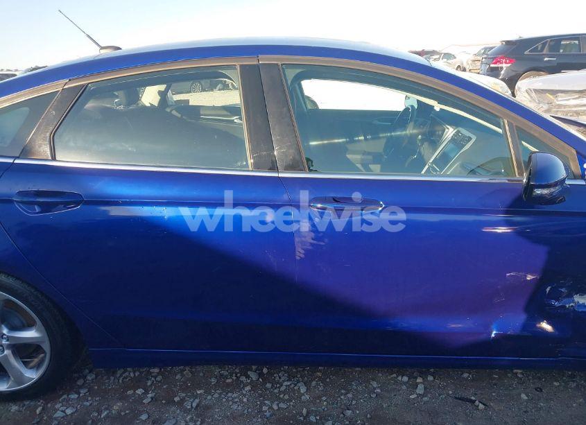 Photo 13 of 2015 Ford Fusion SE (VIN 1FA6P0HD4F5105073)