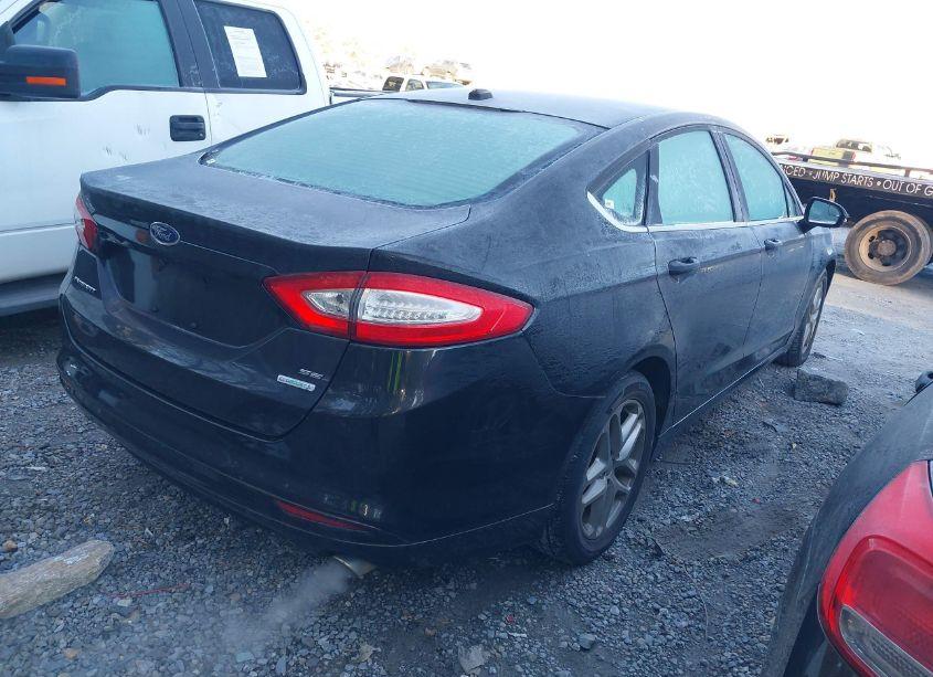 Photo 4 of 2015 Ford Fusion SE (VIN 1FA6P0HD4F5110158)