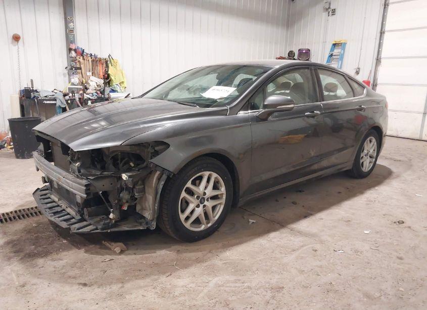 Photo 2 of 2015 Ford Fusion SE (VIN 1FA6P0HD4F5118941)