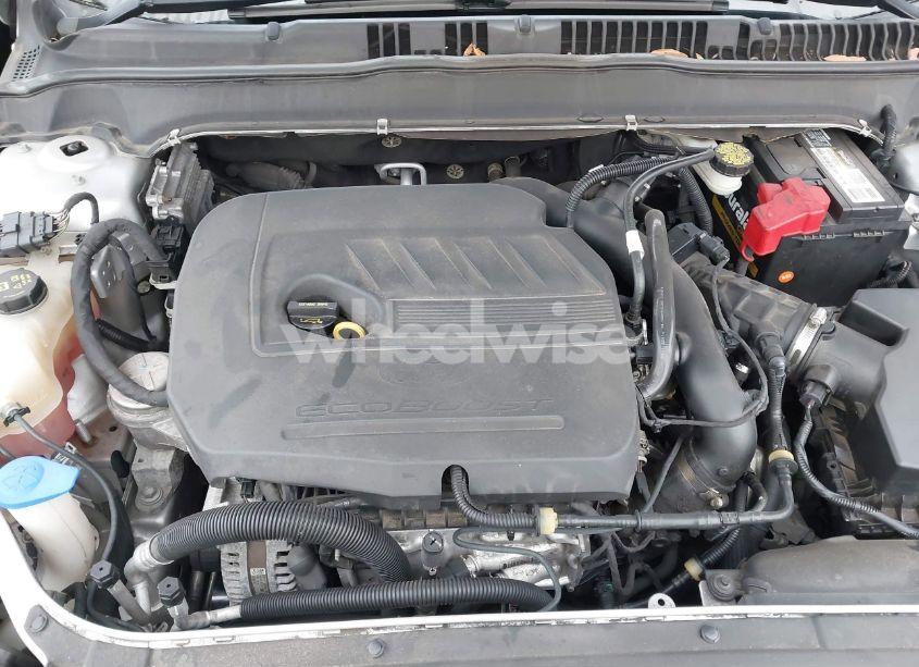 Photo 10 of 2015 Ford Fusion SE (VIN 1FA6P0HD4F5120365)