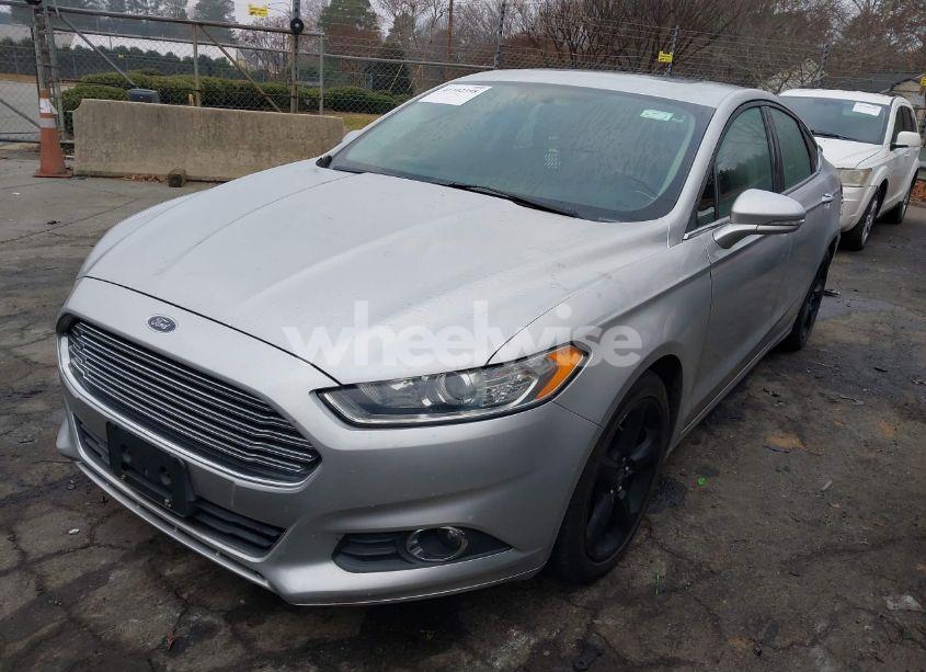 Photo 2 of 2015 Ford Fusion SE (VIN 1FA6P0HD4F5120365)