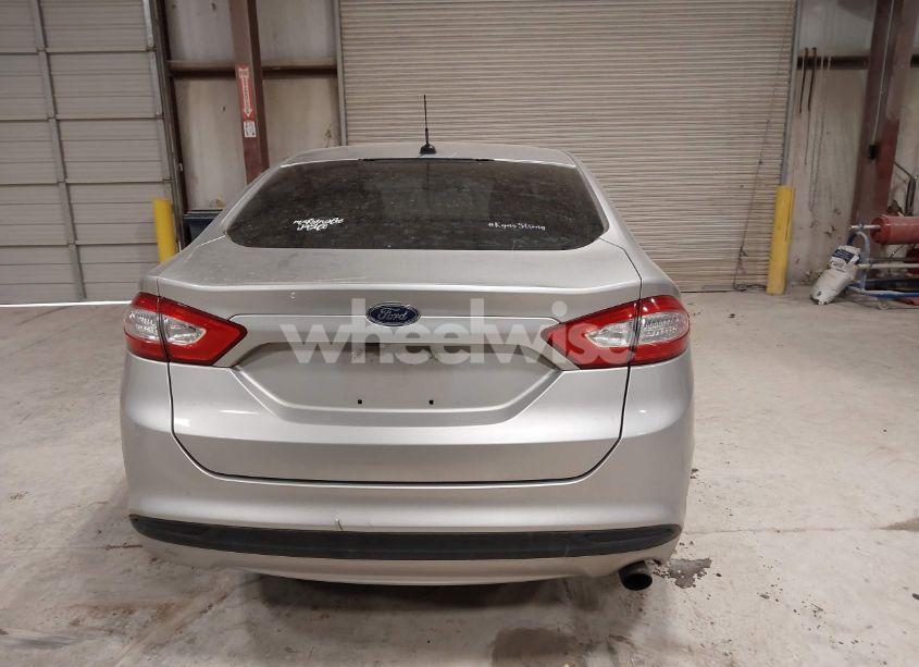Photo 17 of 2016 Ford Fusion SE (VIN 1FA6P0HD4G5100988)