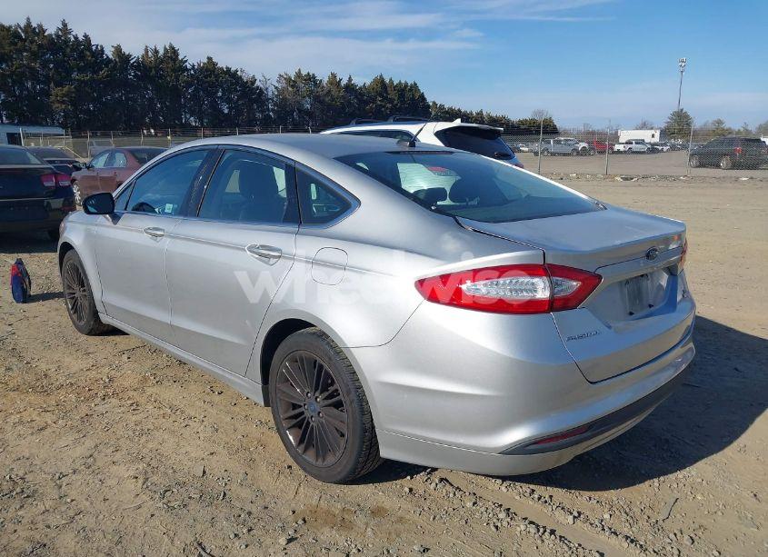 Photo 3 of 2014 Ford Fusion SE (VIN 1FA6P0HD5E5355579)