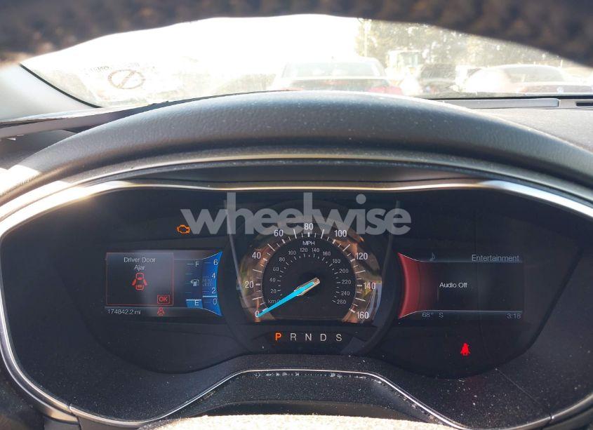 Photo 7 of 2014 Ford Fusion SE (VIN 1FA6P0HD5E5355579)