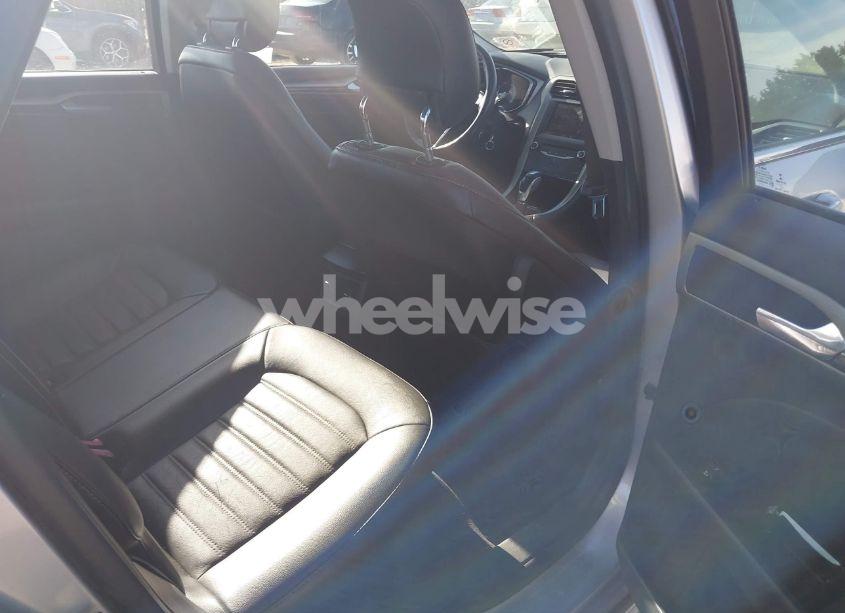 Photo 8 of 2014 Ford Fusion SE (VIN 1FA6P0HD5E5355579)