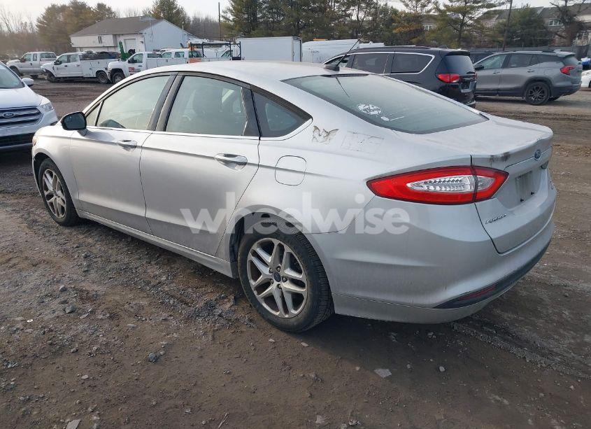 Photo 3 of 2014 Ford Fusion SE (VIN 1FA6P0HD5E5362046)