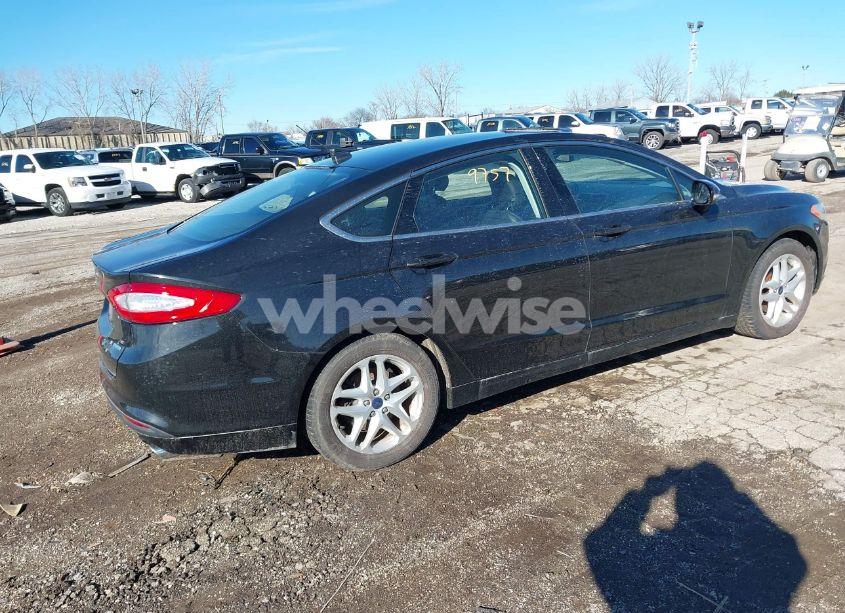 Photo 4 of 2014 Ford Fusion SE (VIN 1FA6P0HD5E5384158)